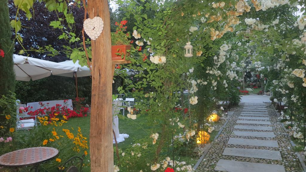 Cavour La Via' B&B 외부 사진
