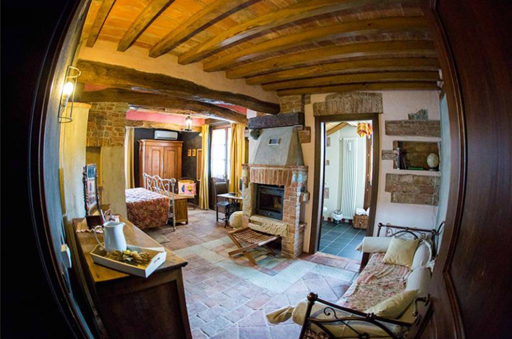 Cavour La Via' B&B 외부 사진